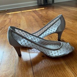 Adrianna Papell Jamie Heels Size 9